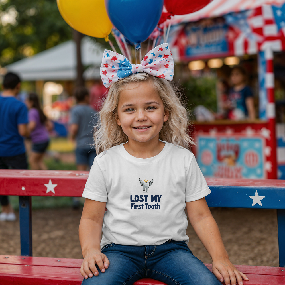 T-shirt white: I Lost My First Tooth Youth Size